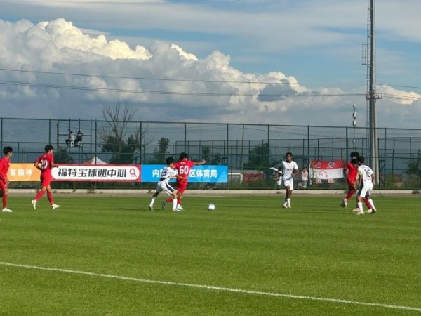 中青赛资格赛第二轮，上海海港U19队2-1战胜广州豹U19队