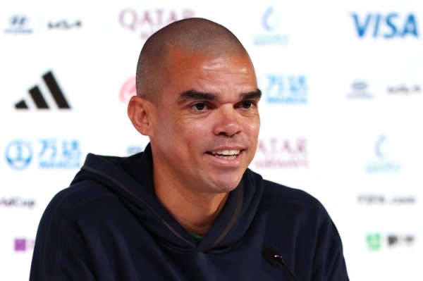 佩佩：穆里尼奥没有失去任何能力，他仍然是自己并且会尽全力争冠