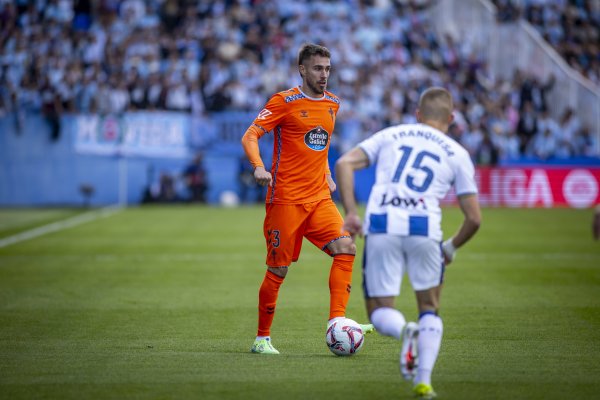 😯你也是平西王？塞尔塔新赛季西甲9轮不胜，7场与对手1-1打