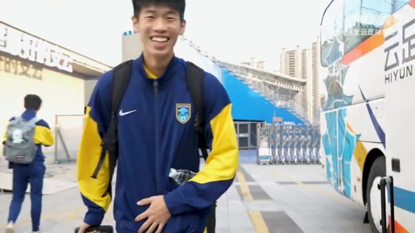 赛前｜金大仪：相信队员明天会全力以赴，希望可以把三分带回去