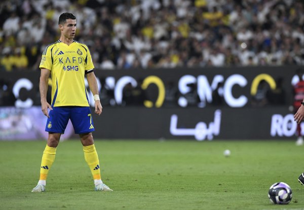 获胜  主帅：为保持身体竞技状态  ，我们不希望C罗参加沙特