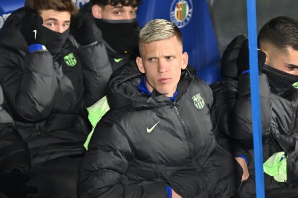 世体：莱万和奥尔莫昨日已复健    正常练习  ，为弗里克提