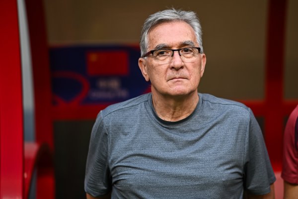 还是选择退休！伊万今年收到超5份邀约，含沙特等国俱乐部或足协