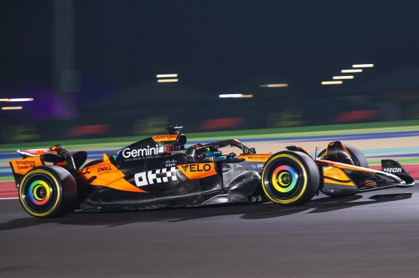 一级方程式卡塔尔冲刺跑  资格赛：皮亚斯特里夺杆 维斯塔潘第