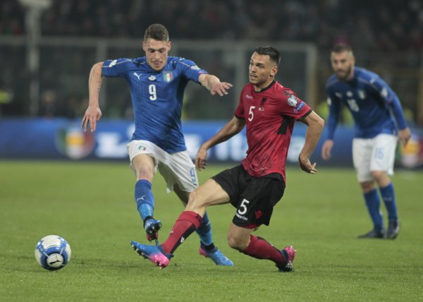 天空体育：贝洛蒂仍需继续复健  治疗，他最快要到明年春天才能