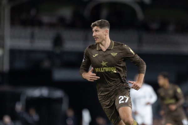 天空体育：小蜜蜂中场球员雅内特预计自由身离队，球队在找新中场