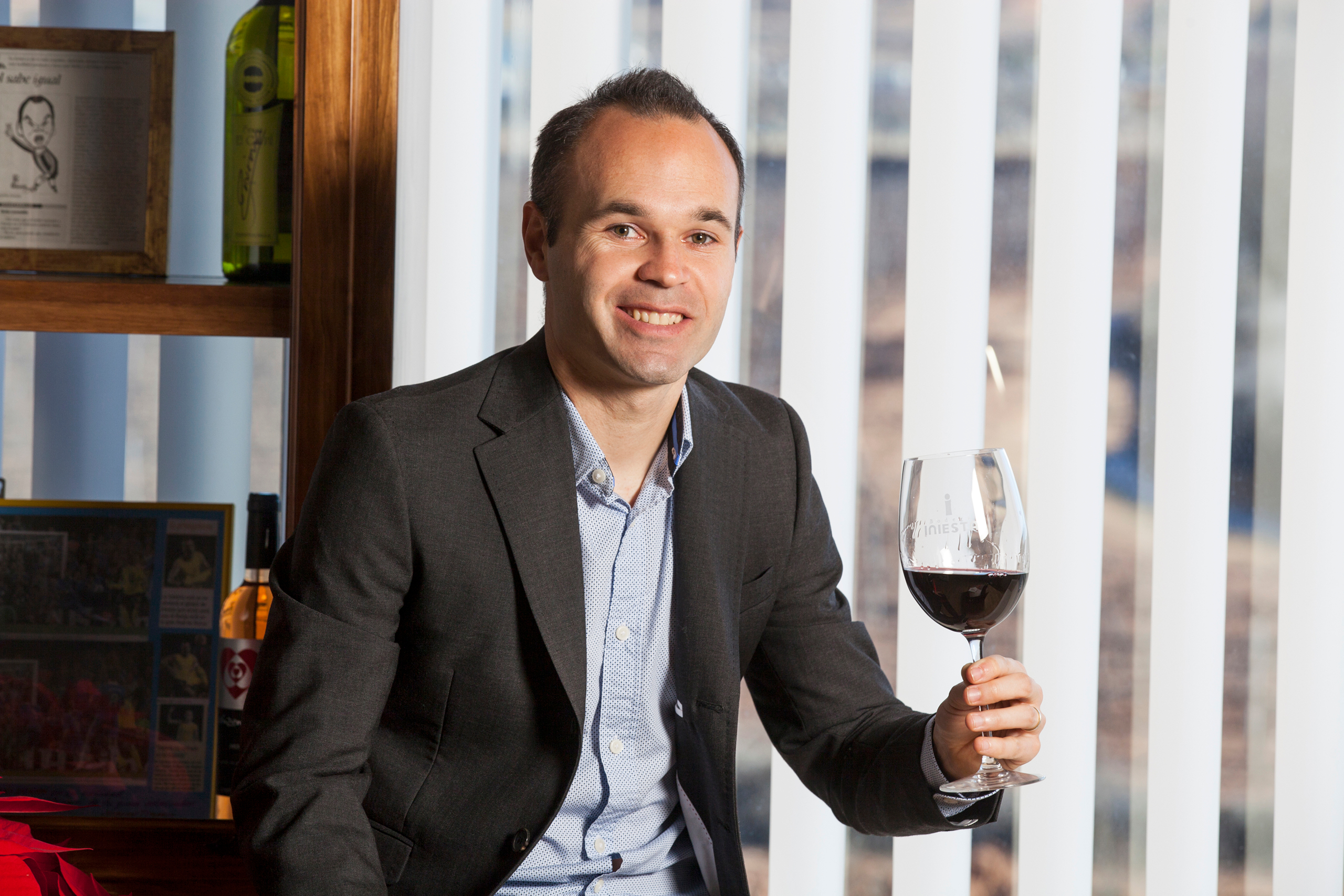 2025年U20亚洲杯深圳 多纳鲁马、拉亚本赛季抢救  20次，并列英超出场10+守门员中最少